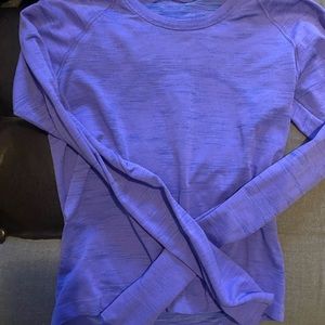 Lululemon swiftly top